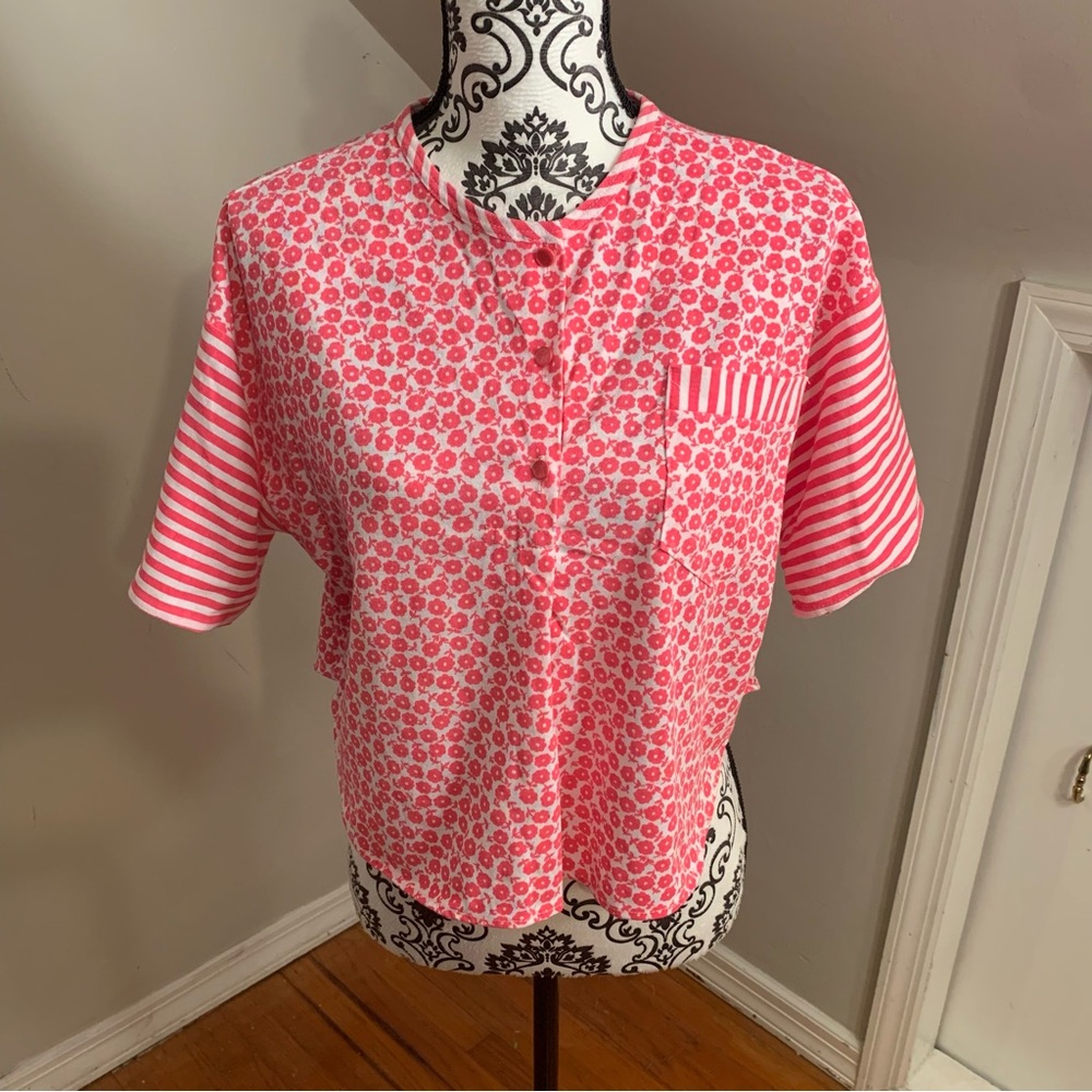 Vintage American Dreams Pink And White Flower Crop Top
